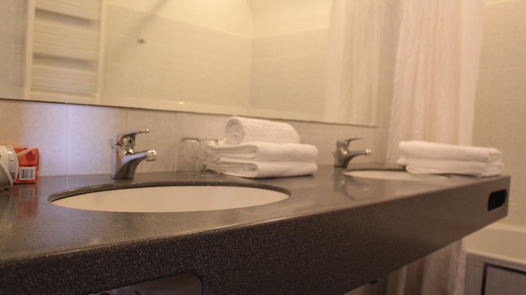 Hotel De Vrede Diksmuide Εξωτερικό φωτογραφία