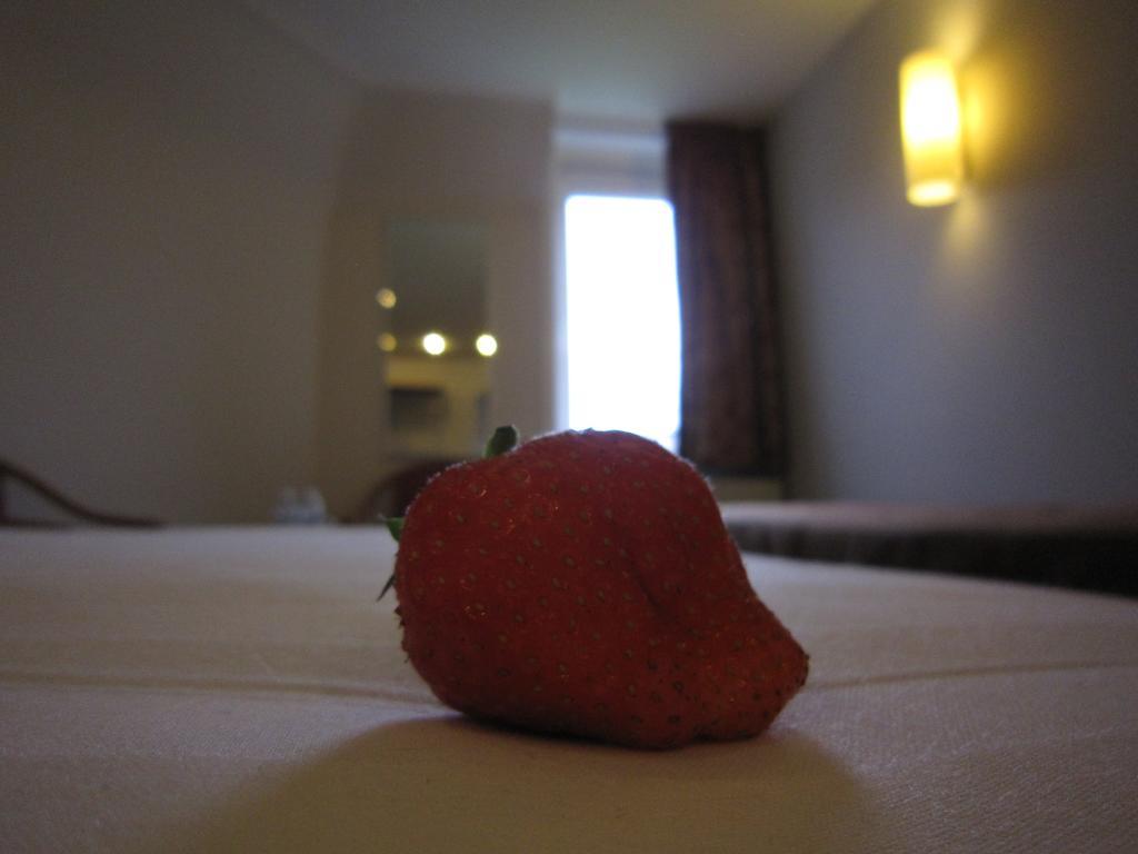 Hotel De Vrede Diksmuide Εξωτερικό φωτογραφία