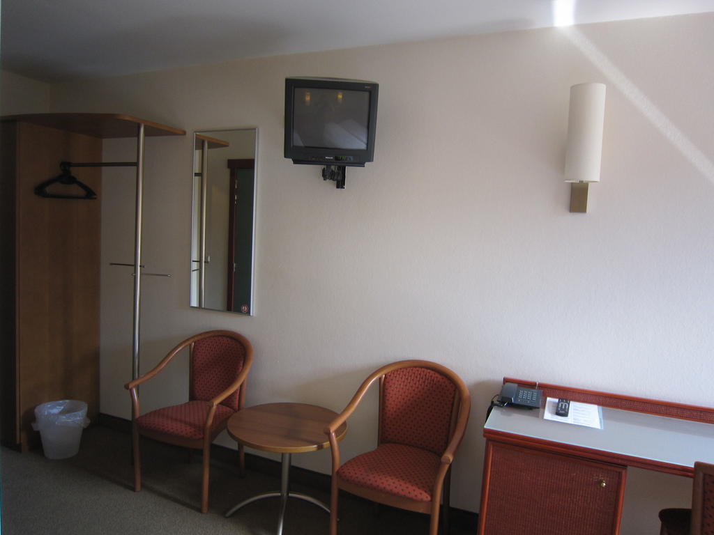 Hotel De Vrede Diksmuide Εξωτερικό φωτογραφία